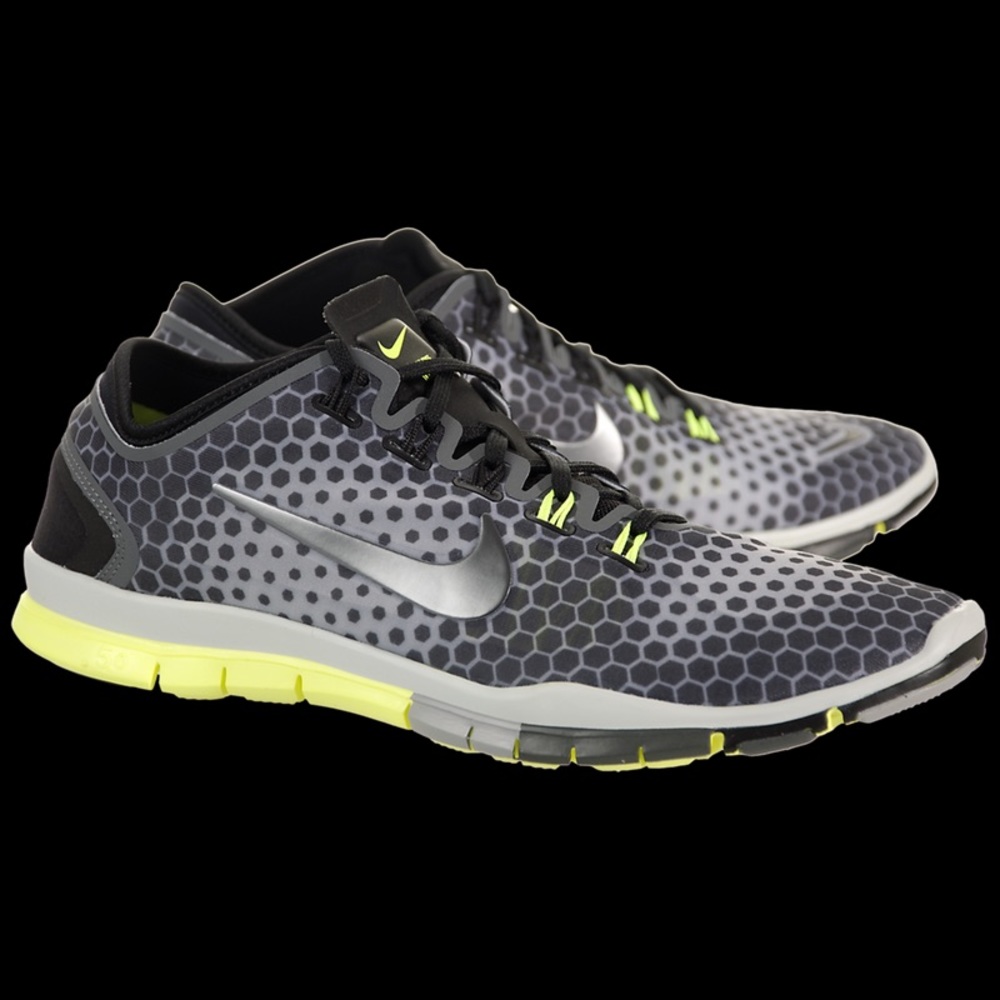 Nike Women's Free TR Connect 2 size 7.5